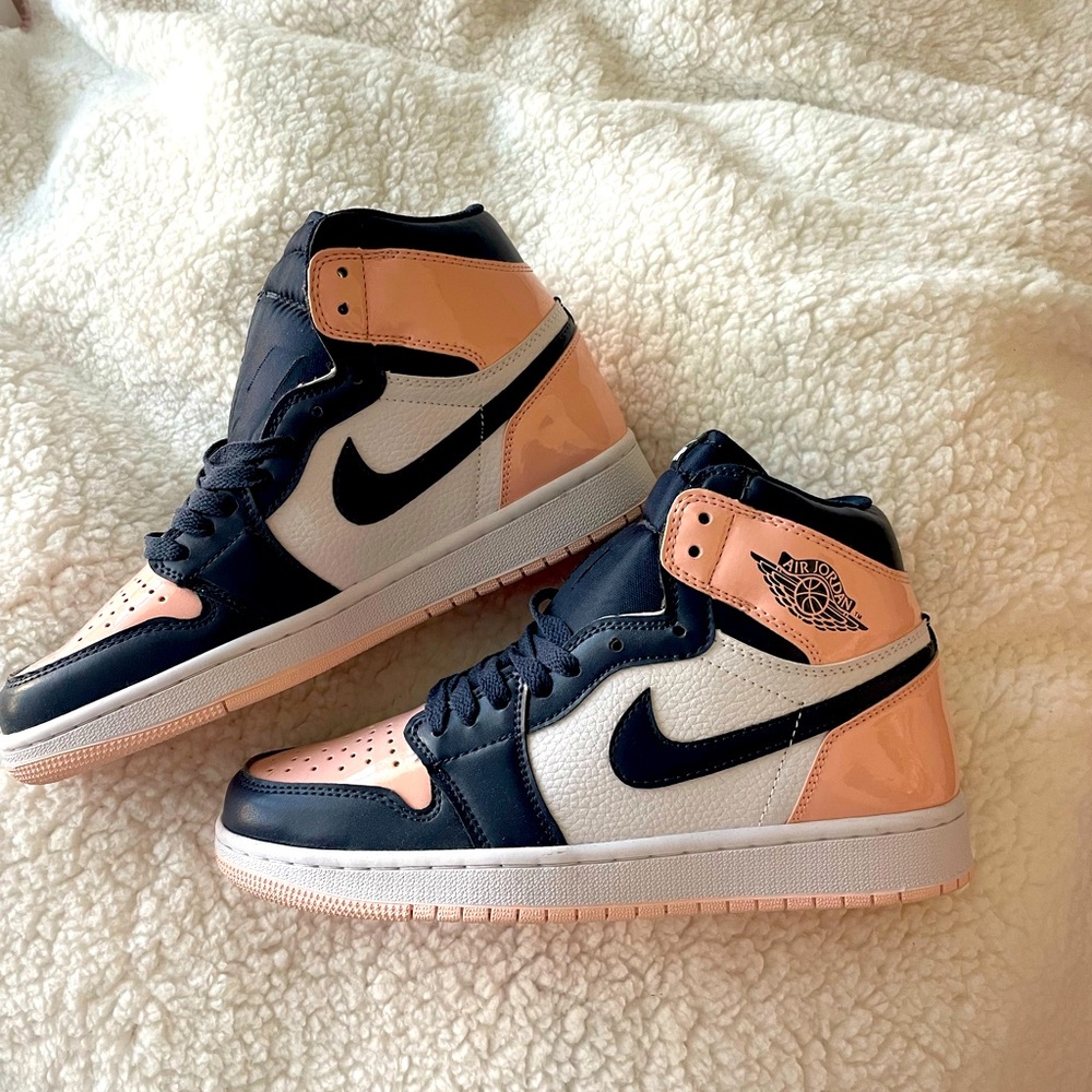 nike jordan 1 mids